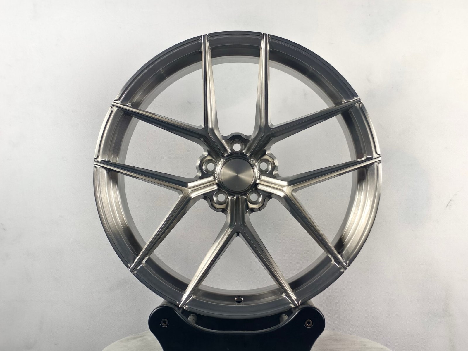 DOT-certified forged wheel factory; compatible with 3 Series, A4, Accord, Golf, Camry, Altima, Lynk & Co, and more.